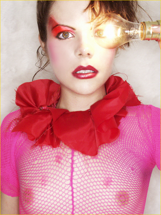 jillian-pink2.jpg (505060 bytes)