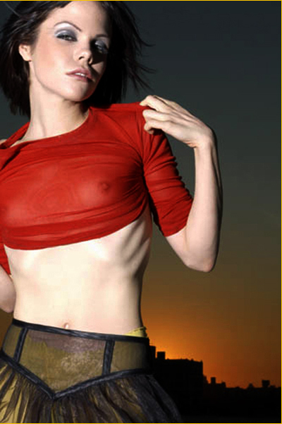 jillian-roof2.jpg (137442 bytes)