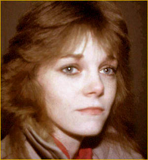 monica1.jpg (25459 bytes)